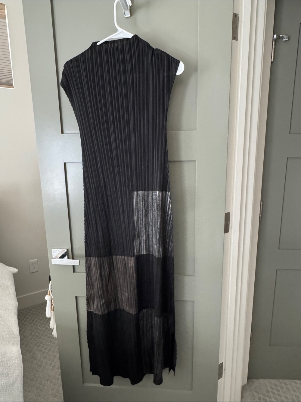 Black Sleeveless Ribbed Maxi Dress - Modern Minimalist